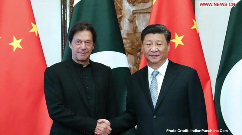 Chinese President Xi Jinping (R) received Pakistan PM Imran Khan (L) in Beijing on October 9, 2019