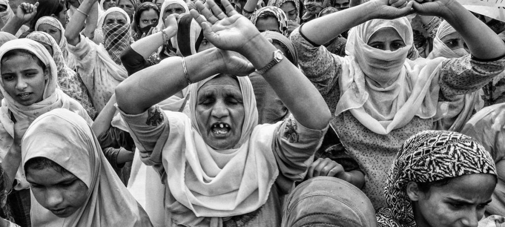 Women protest on the streets in Kashmir. Photo: Avani Rai